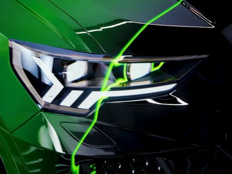 Image de la vidéo verticale 3D de Nicolas Papin pour le concours #LaBoiserieMVSRS : une Audi RS verte dans un tunnel lumineux