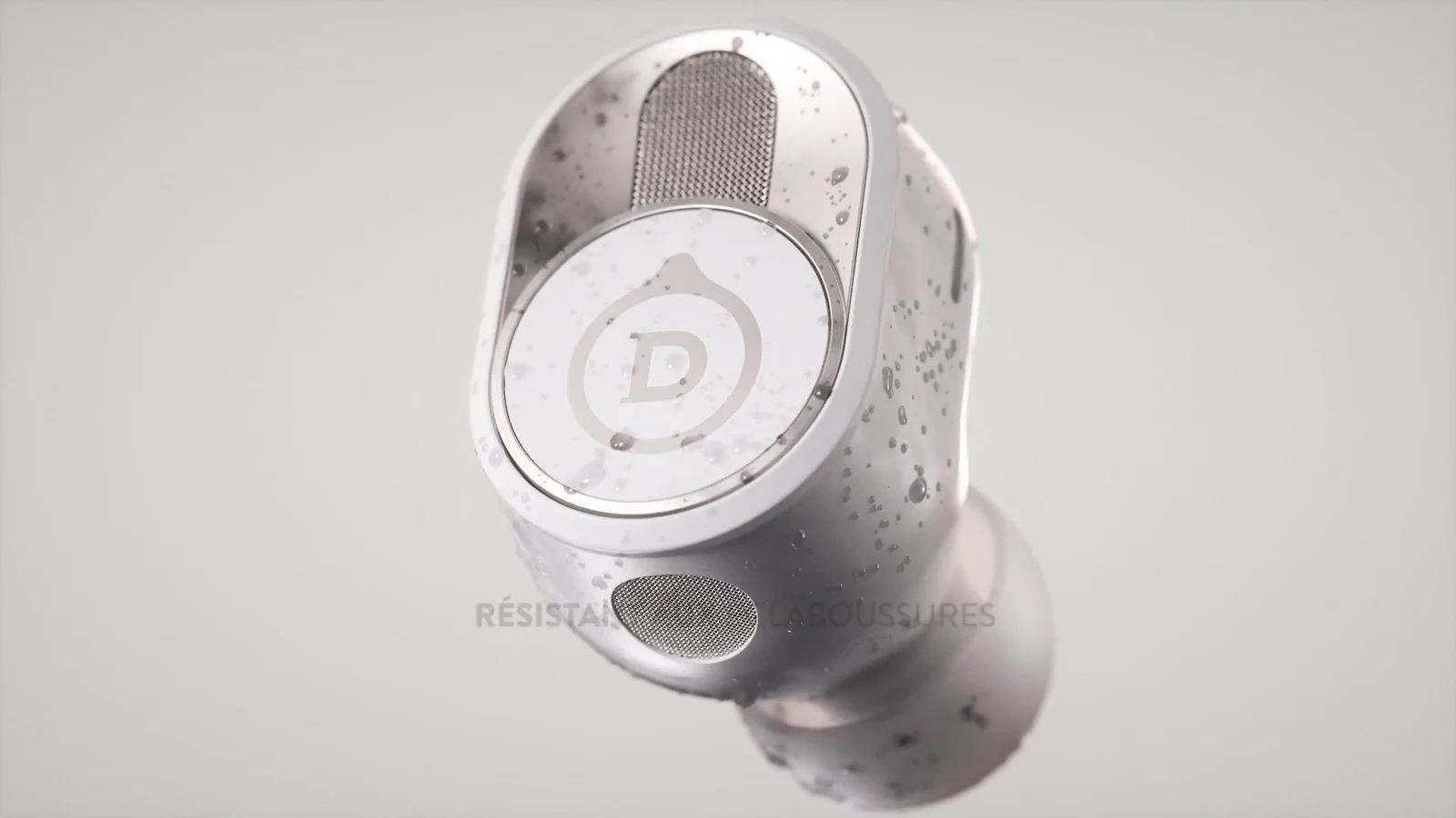 Écouteur Gemini II couvert de gouttes dans le film CGI.